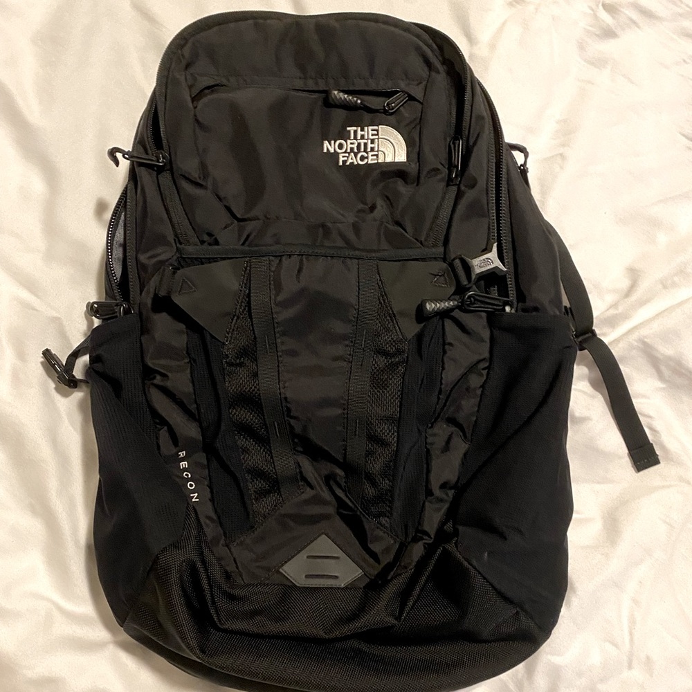 North face recon backpack